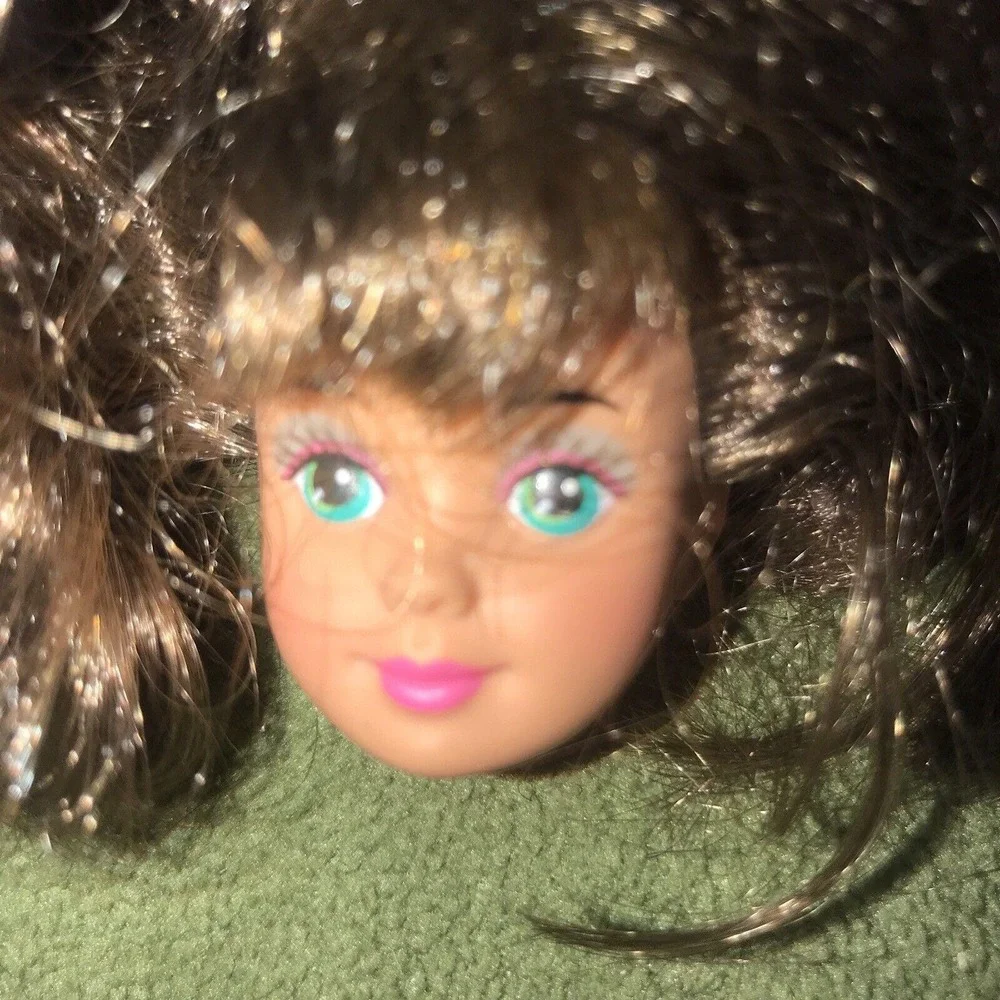 Vintage 1987 Mattel Barbie Head Only Long Brunette Green Eyes